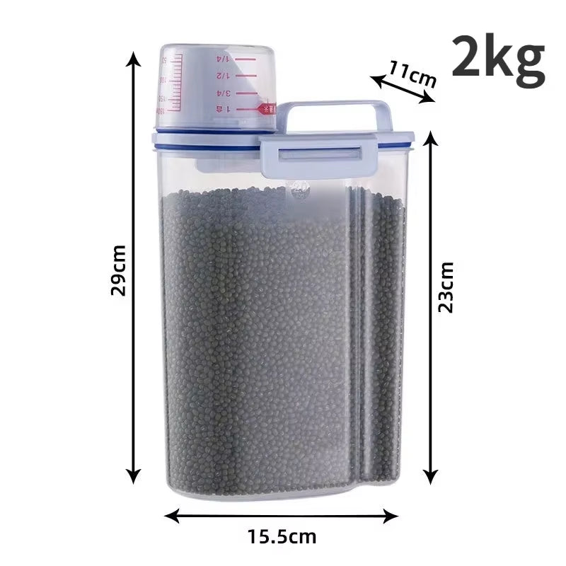 Keep your pet's food fresh and measured with our Moisture-Proof Storage Pail! Perfect for 1.5Kg/2Kg of kibble. ๐พ๐ถ๐ฑ #PetSupplies #DogFood #CatFood