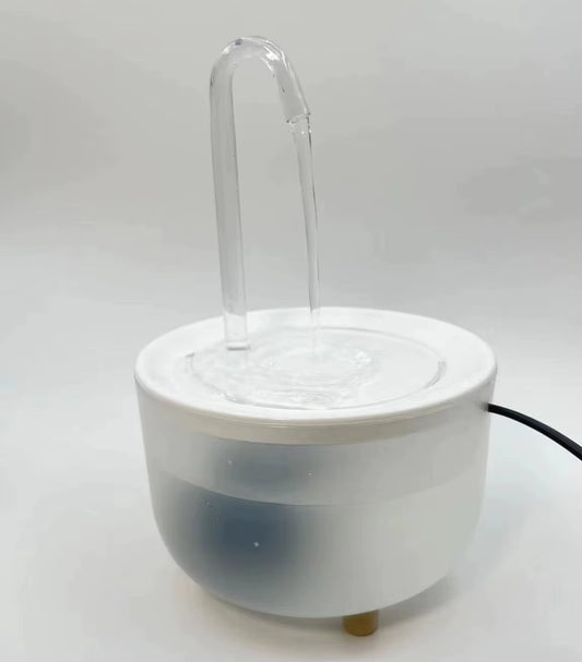 Keep your kitty hydrated with our Whisper-Quiet USB Cat Water Fountain! 🌊💖 1200ml of fresh, filtered water awaits your furry friend! #CatLover #PetEssentials