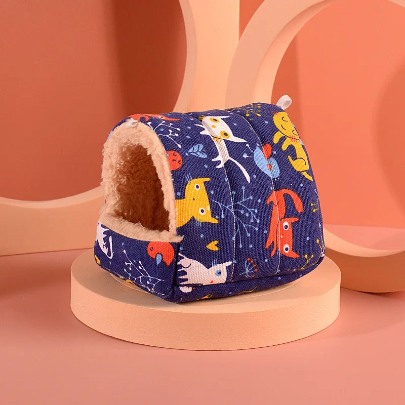 Snuggle Up Your Furry Friends with Our Adorable Mini Cage Winter Mat! Perfect for Rabbits, Squirrels, Guinea Pigs, and Hamsters! 🐰🐹🪤❤️